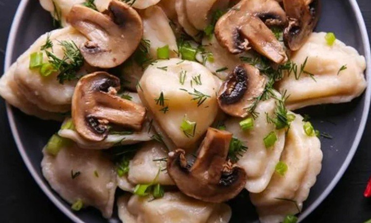 вареники з грибами