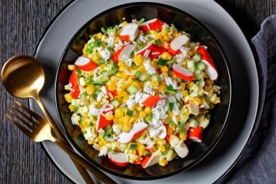 салат з крабовими паличками