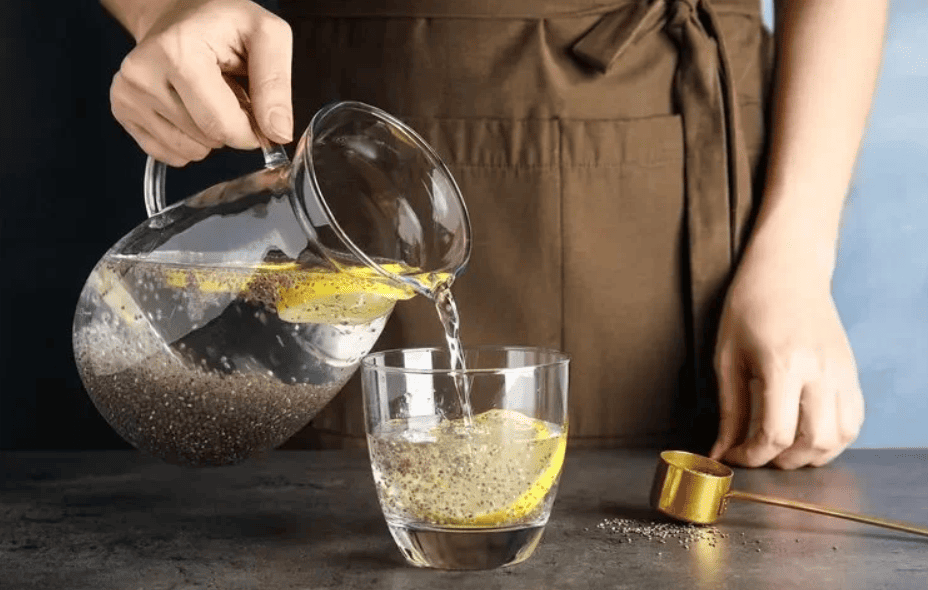 вода з насінням чіа