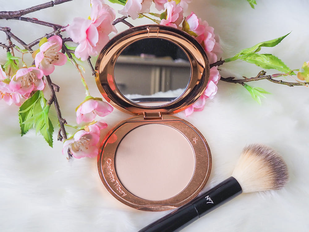 Charlotte Tilbury пудра для вашої косметички