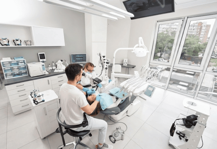 на прийомі в стоматолога Zdorovo Dental Clinic